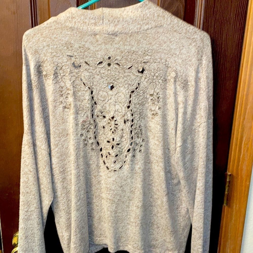 NWT C+J collection open front sweater with cut out design on back. Size XL. - Picture 3 of 3